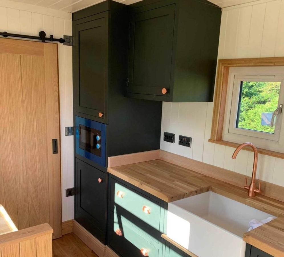 Cwtch Cader Shepherds Hut Llanelltyd